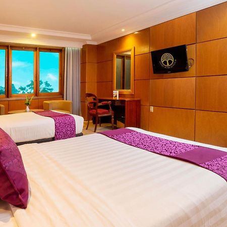 Hotel Bumi Senyiur Samarinda Εξωτερικό φωτογραφία